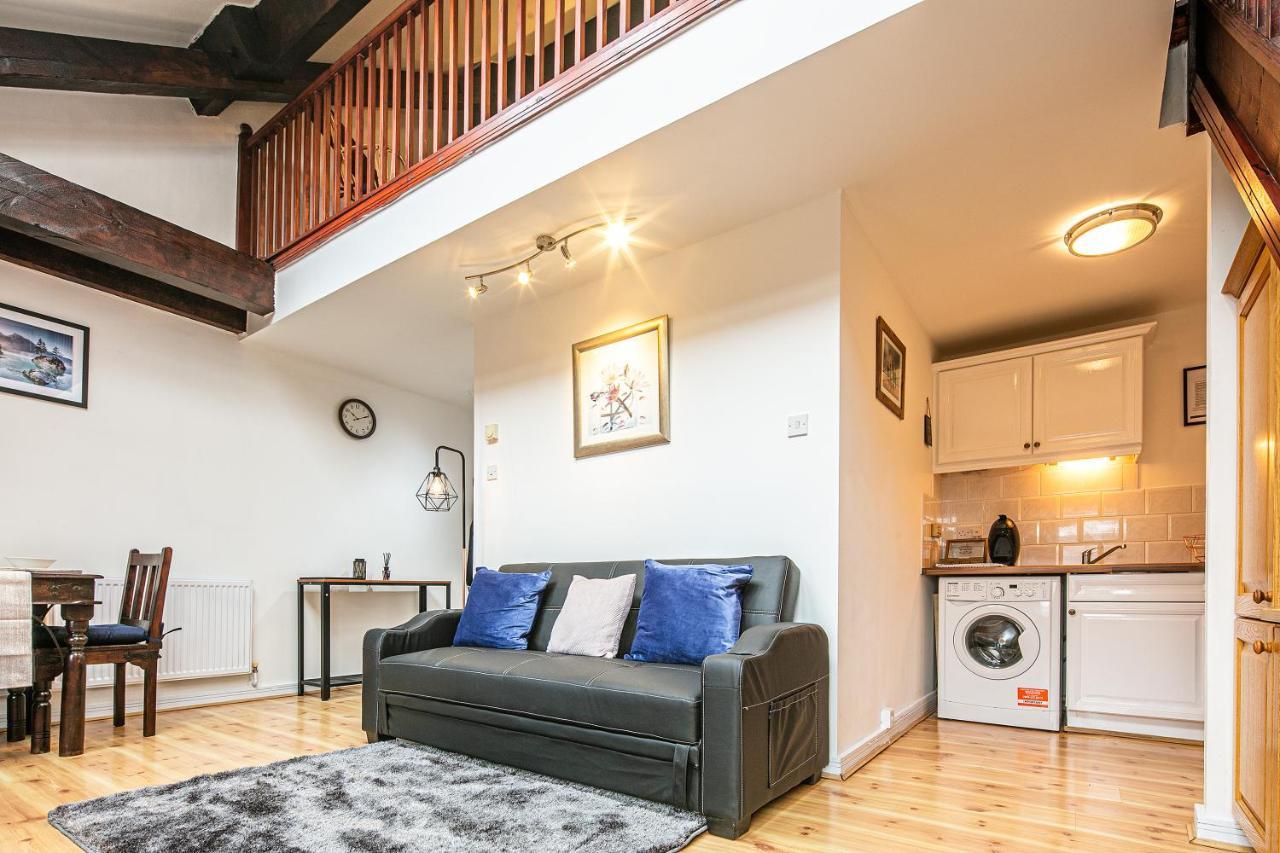 Beautiful 1-Bed Apartment In Grade Listed Warehouse - Victoria Quays, Sheffield City Centre, Free Parking, Pet Friendly, Netflix Kültér fotó
