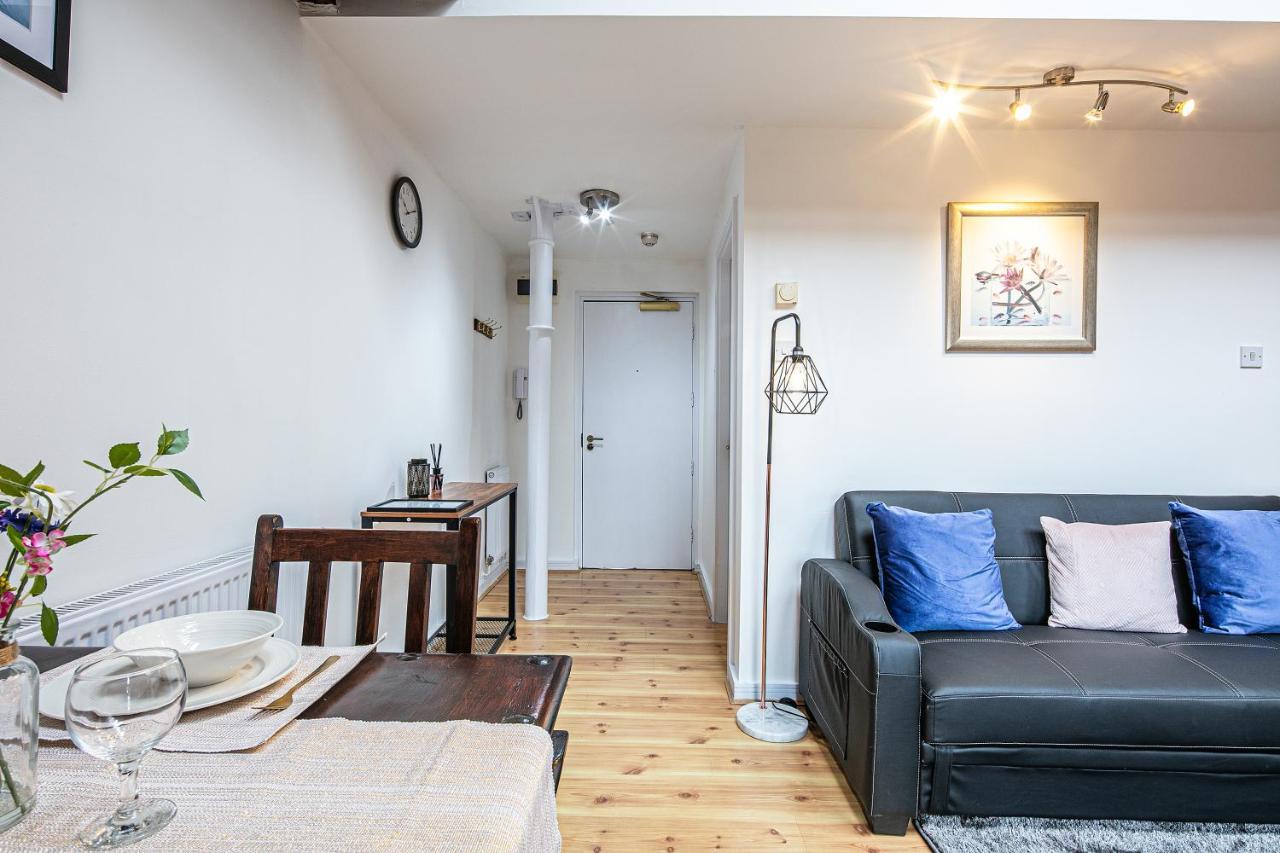 Beautiful 1-Bed Apartment In Grade Listed Warehouse - Victoria Quays, Sheffield City Centre, Free Parking, Pet Friendly, Netflix Kültér fotó